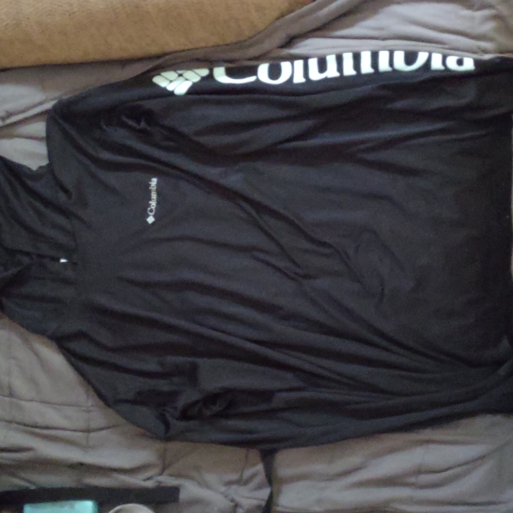 Columbia long sleeve hoodie shirt